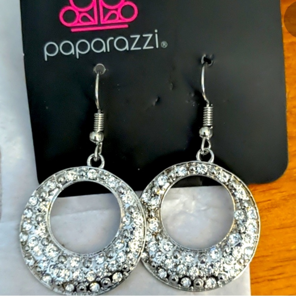 paparazzi bling earrings